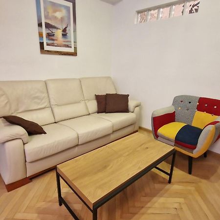 3 Room City Center Apartment By Bratislavatrip Екстер'єр фото