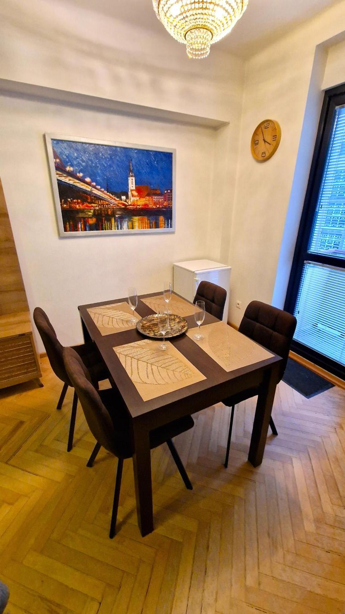 3 Room City Center Apartment By Bratislavatrip Екстер'єр фото